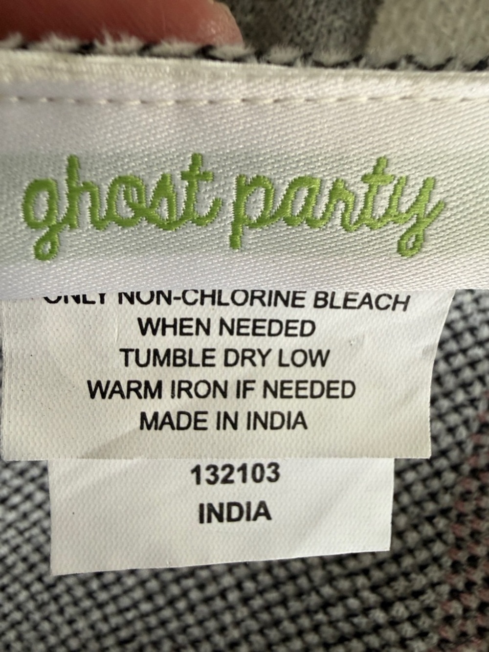 T Party Fashion Gray & White Ghost Baby Blanket - Picture 2 of 4